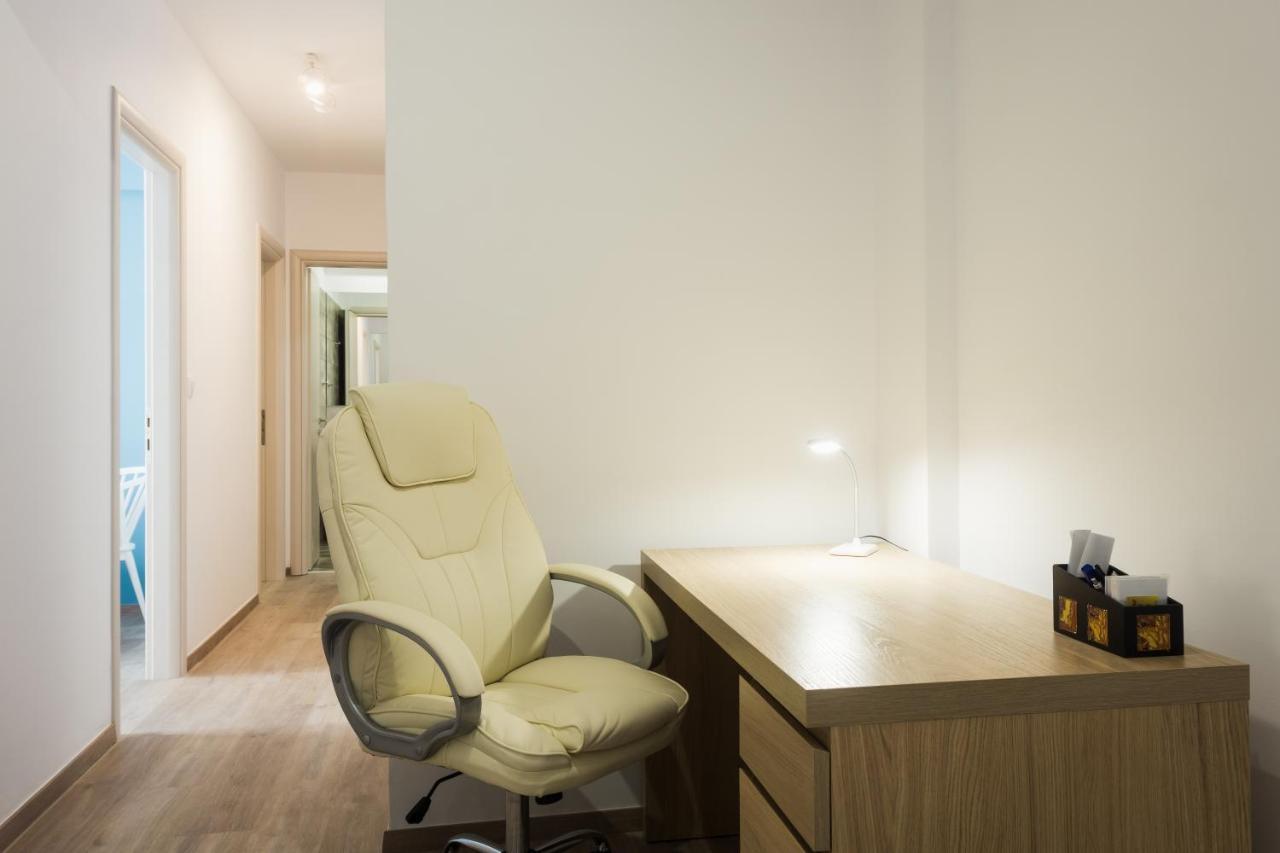 Comfort Zone Apartment In The Heart Of Aten Exteriör bild