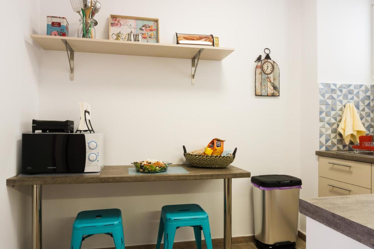 Comfort Zone Apartment In The Heart Of Aten Exteriör bild